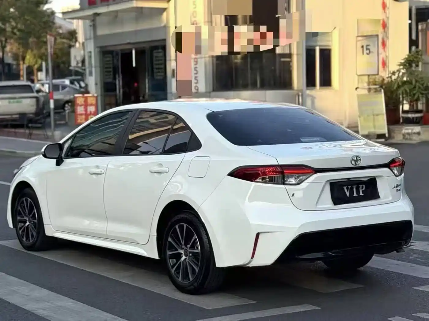 Toyota Levin 2024 185T CVT Luxury Edition фото 3