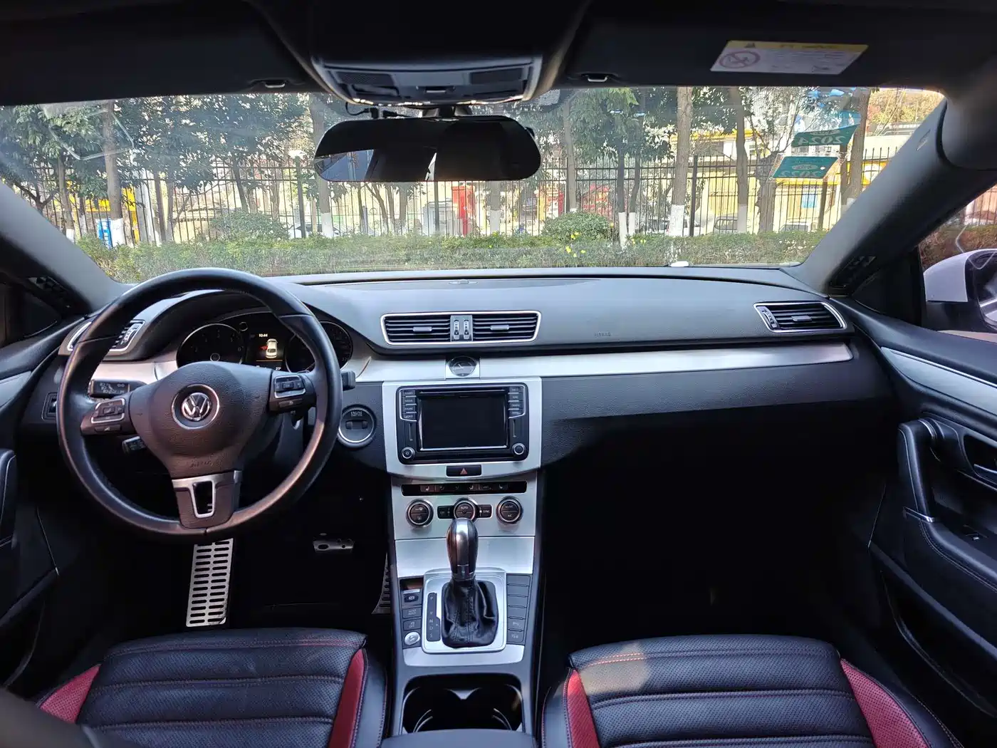 Volkswagen FAW-Volkswagen CC 2016 Model 1.8TSI Luxury фото 12