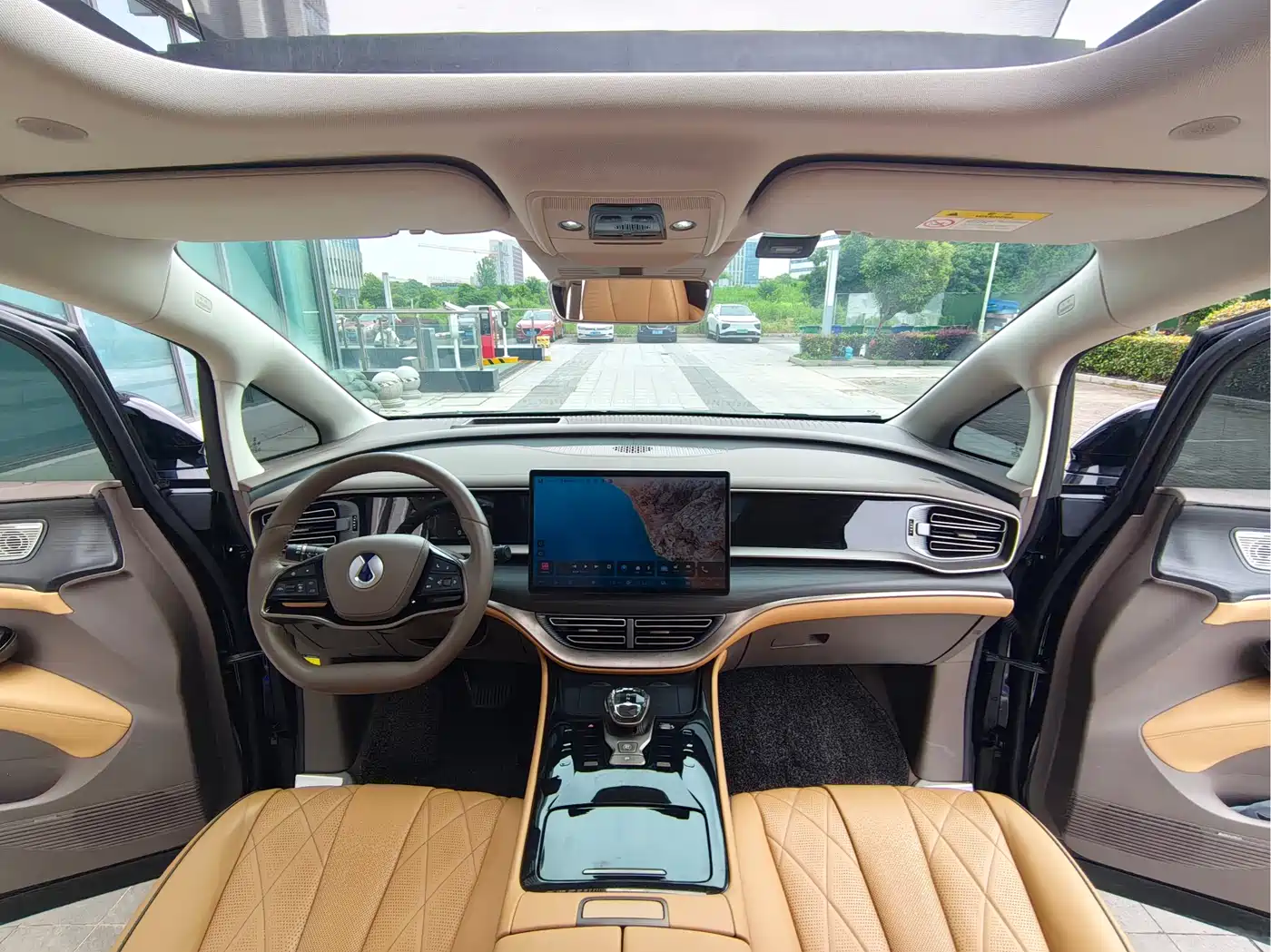 Denza D9 2022 DM-i 970 All-Wheel Drive Honor Edition фото 7