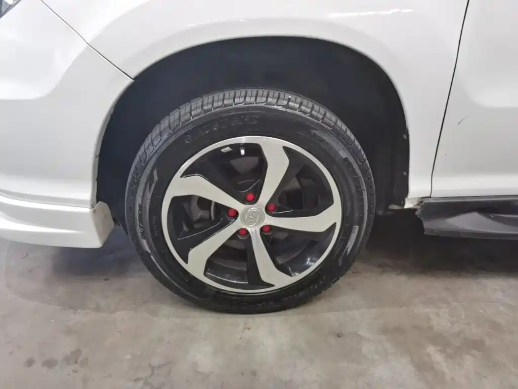 BYD S7 2017 2017 2.0T Automatic Luxury Model