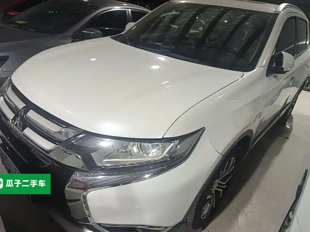 Mitsubishi Outlander 2018 — пригон из Китая