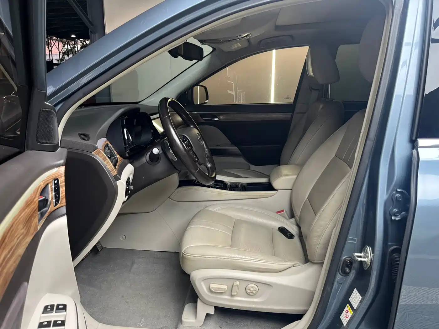 GAC Trumpchi Trumpchi GS8 2017 320T 2WD Luxury Smart Connect (7-seater) фото 9