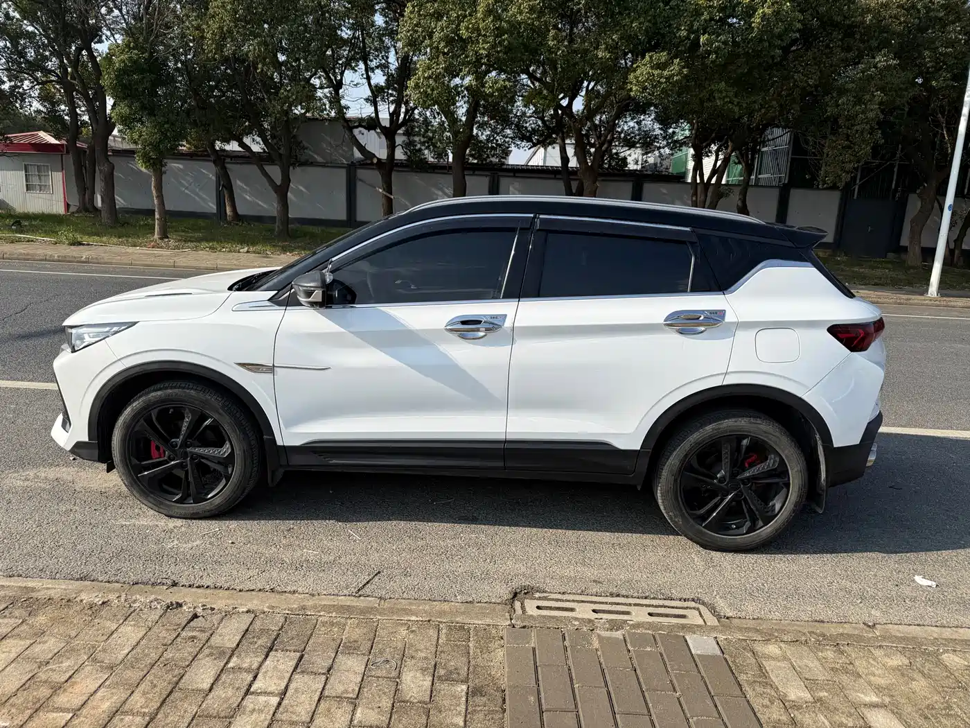 GEELY AUTOMOBILE BINYUE