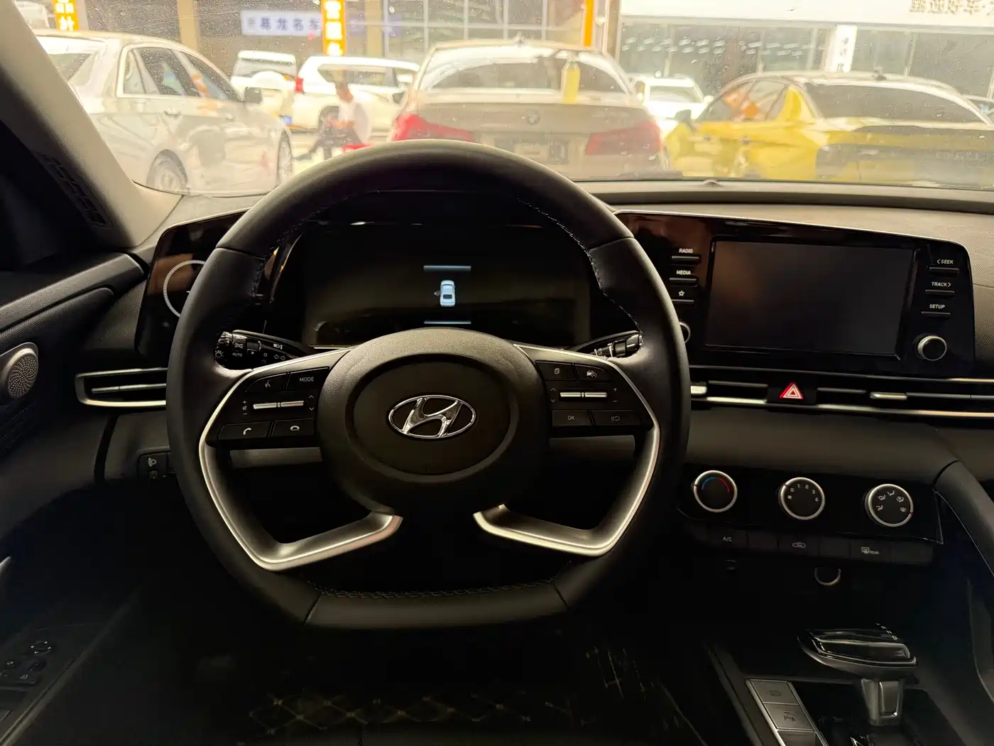 Hyundai Elantra 2023 1.5L CVT GLX Elite Edition фото 10