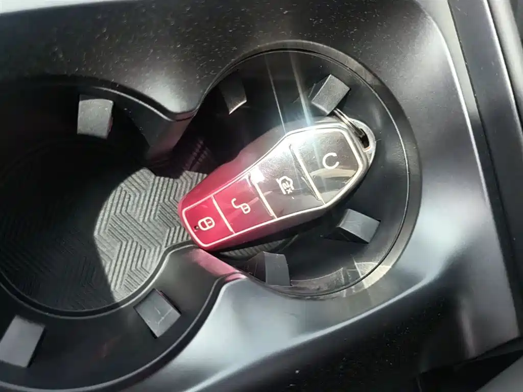 BYD Qin L 2025 DM-i Smart Drive Edition 120KM Leading фото 9