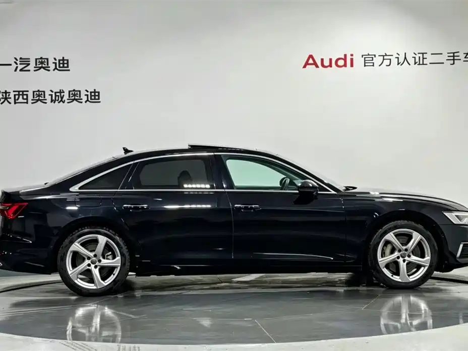 Audi A6L 2022 55 TFSI quattro Premium Elegance фото 3