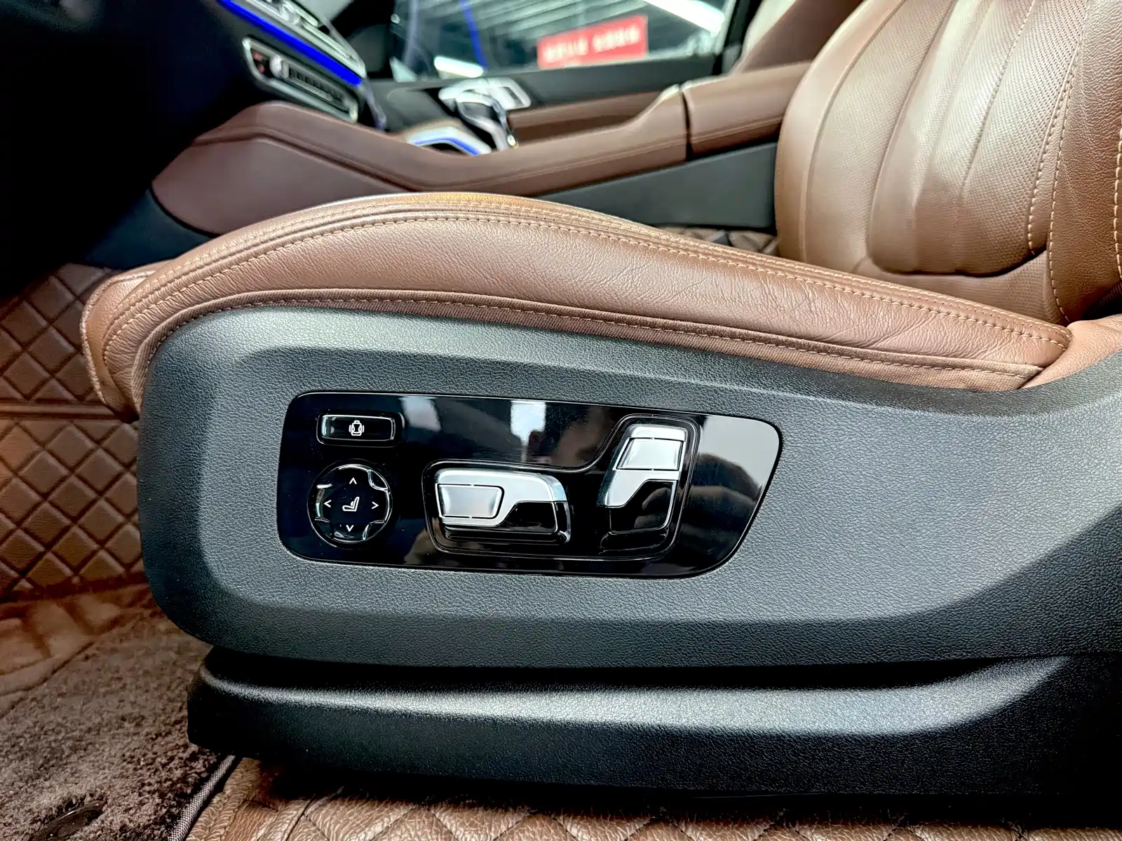 Фото 20 - BMW X6