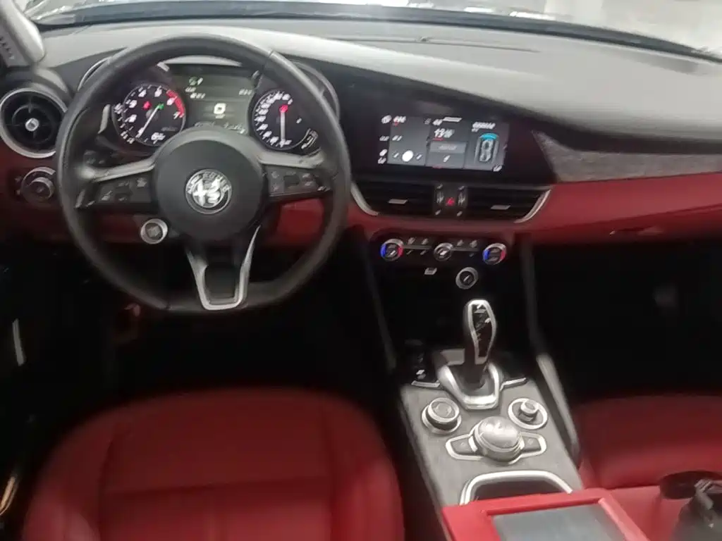 Alfa Romeo Giulia 2021 2021 2.0T 280HP Luxury