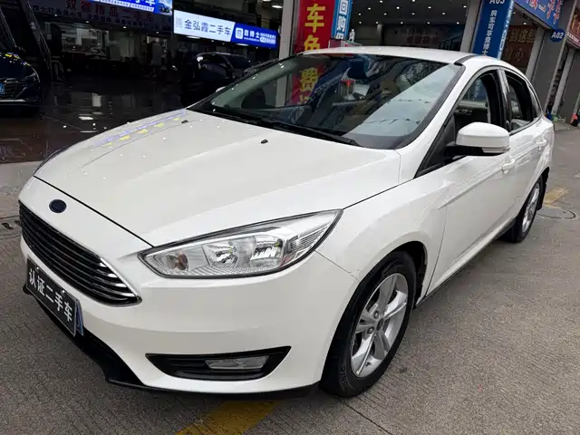 FORD FOX