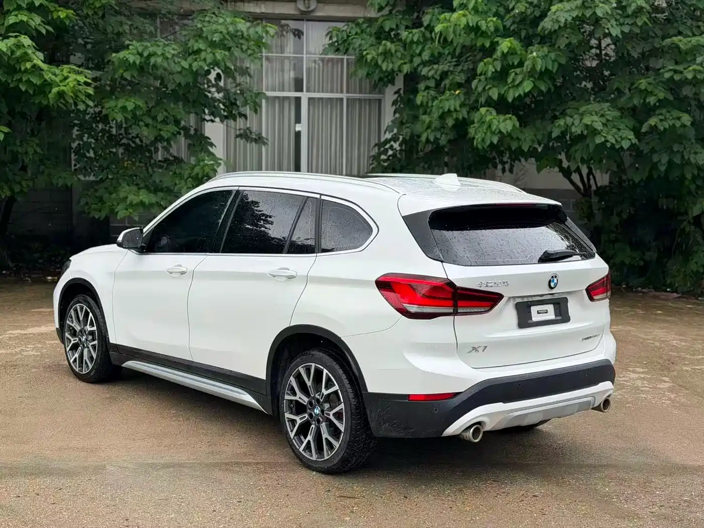BMW X1 2020 xDrive25Li Premium Edition фото 4