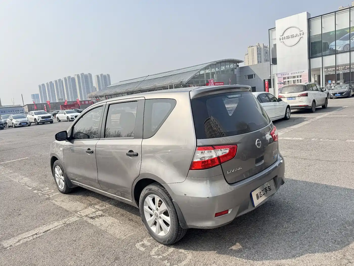 Nissan Livina 2015 2015 1.6XE CVT Comfort Edition