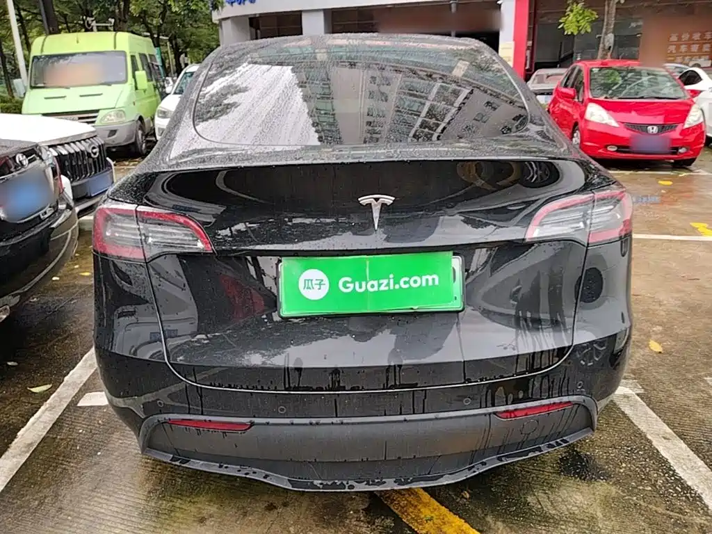Фото 6 - Tesla Model Y