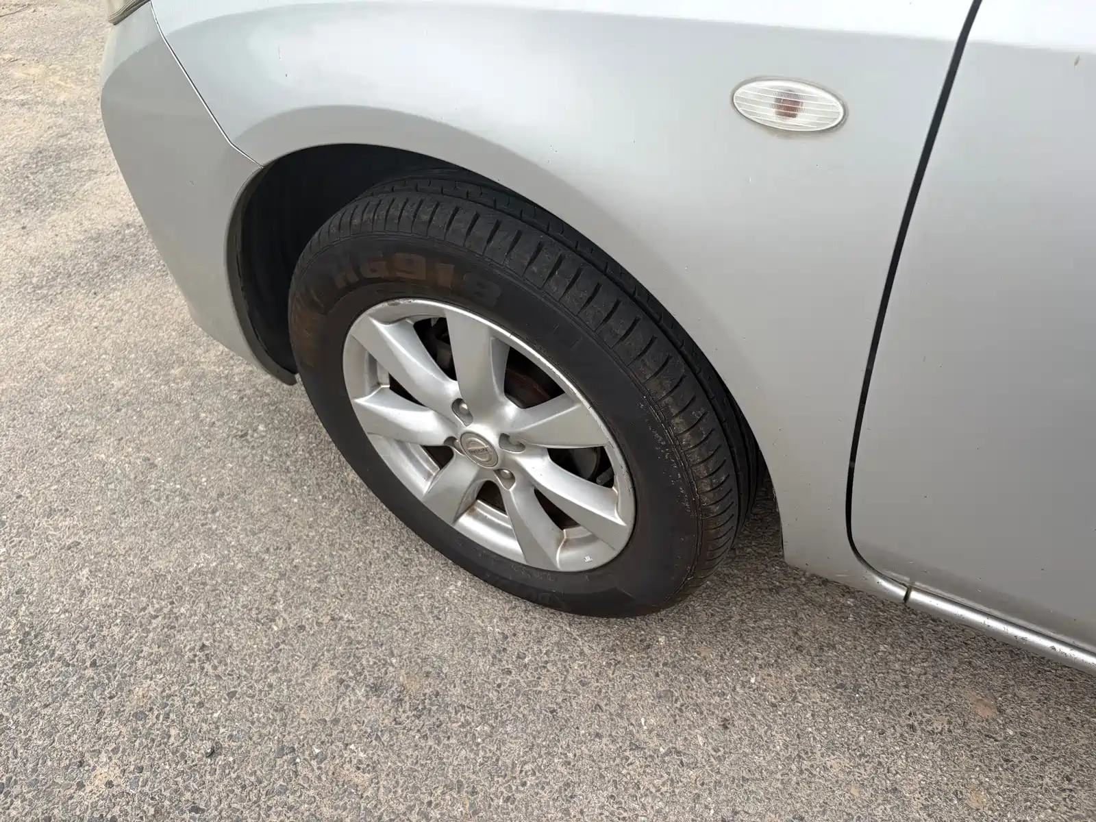 Фото 7 - Nissan Sunny