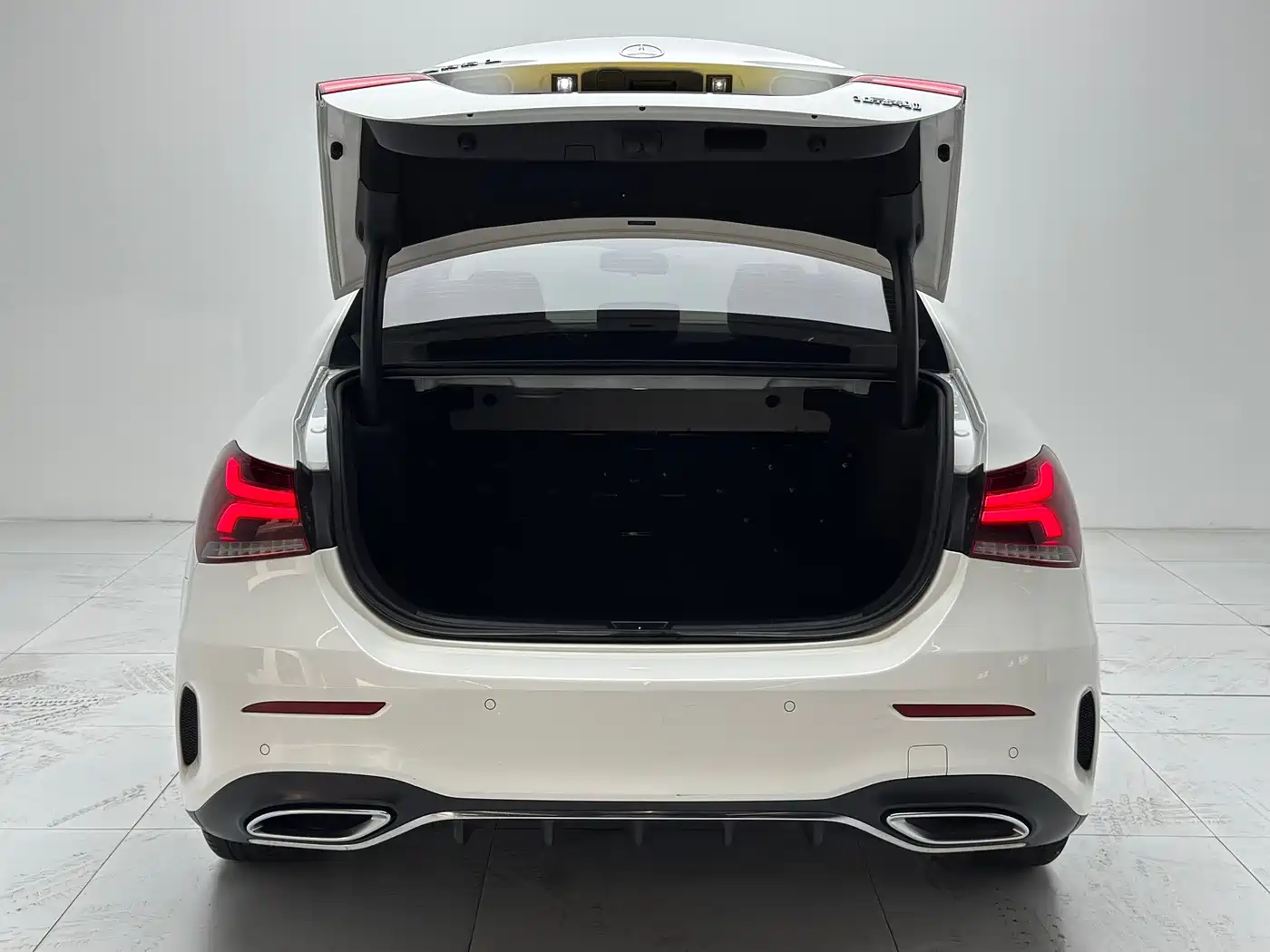 Mercedes-Benz A-Class 2022 Facelift III A 200 L Sport Sedan Fashion фото 24