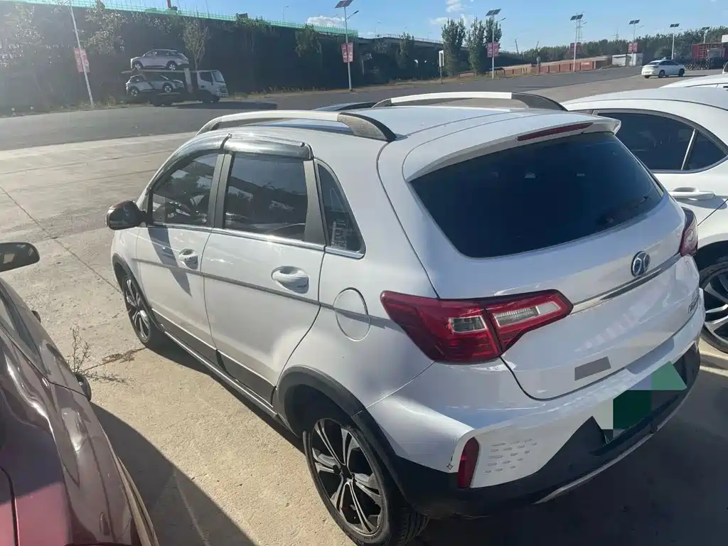 Photo 6 - BAIC New Energy EC5