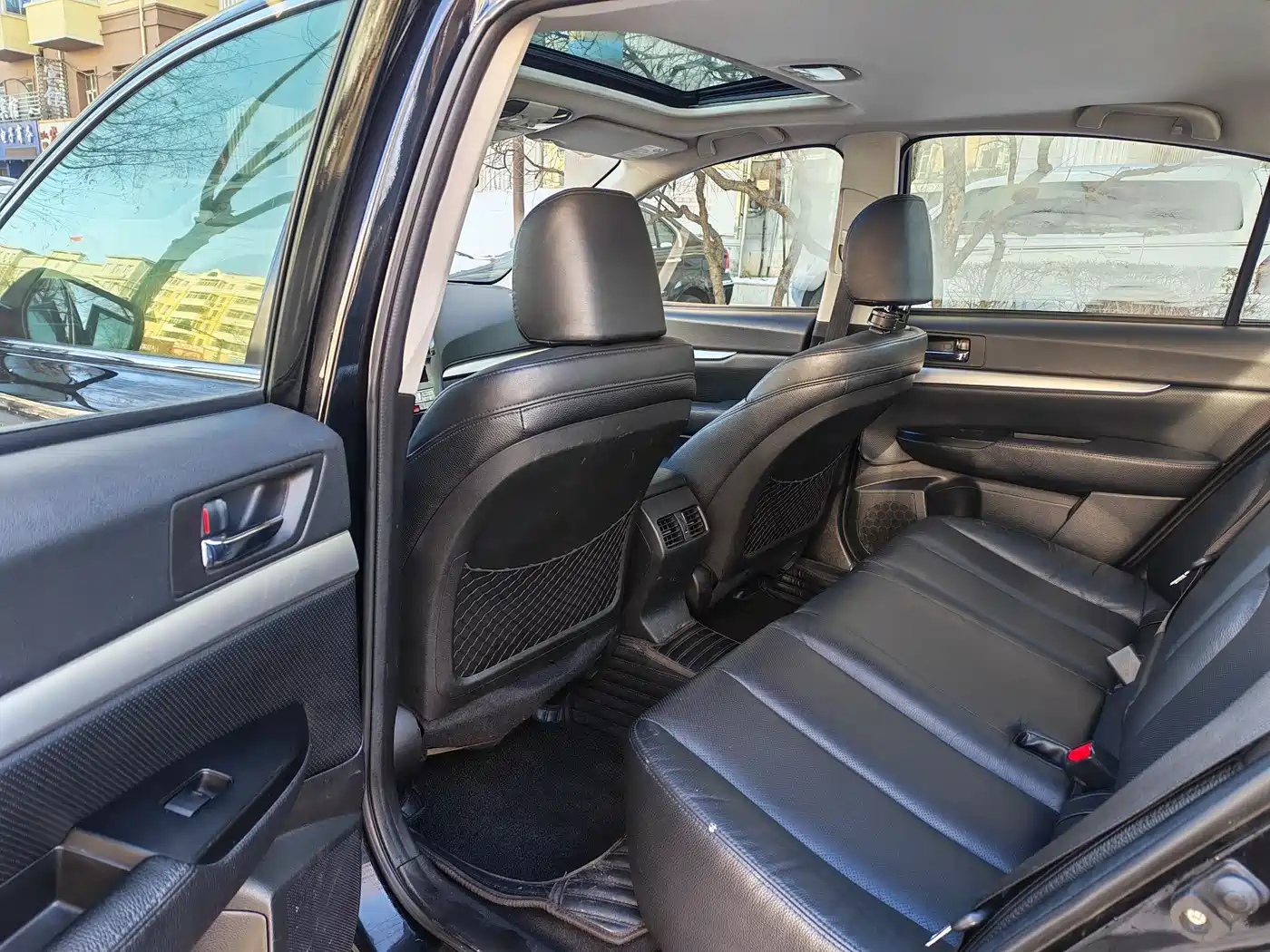 Subaru Legacy 2011 2010 Model 2.0i Luxury