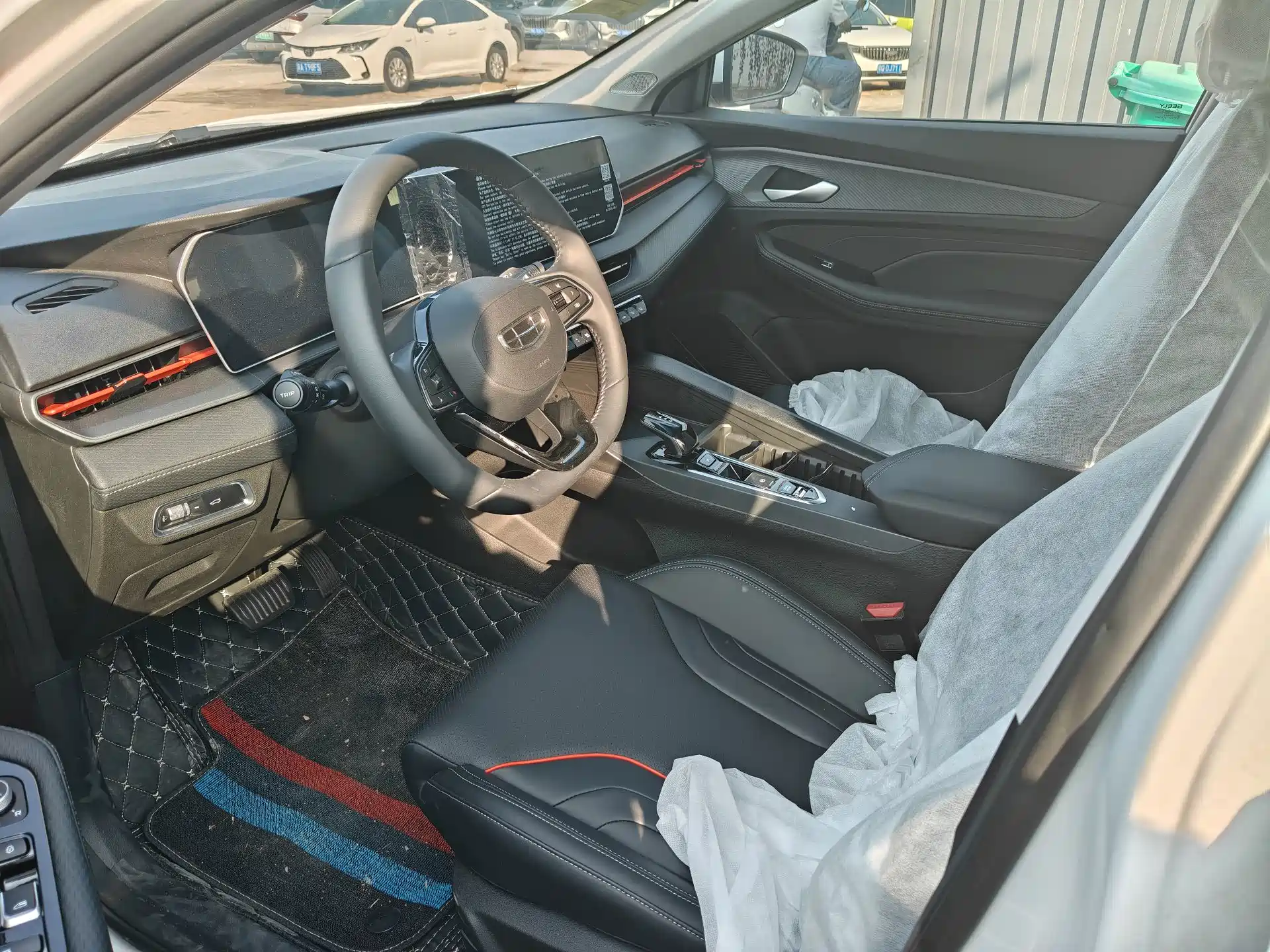 Фото 4 - Geely Binrui