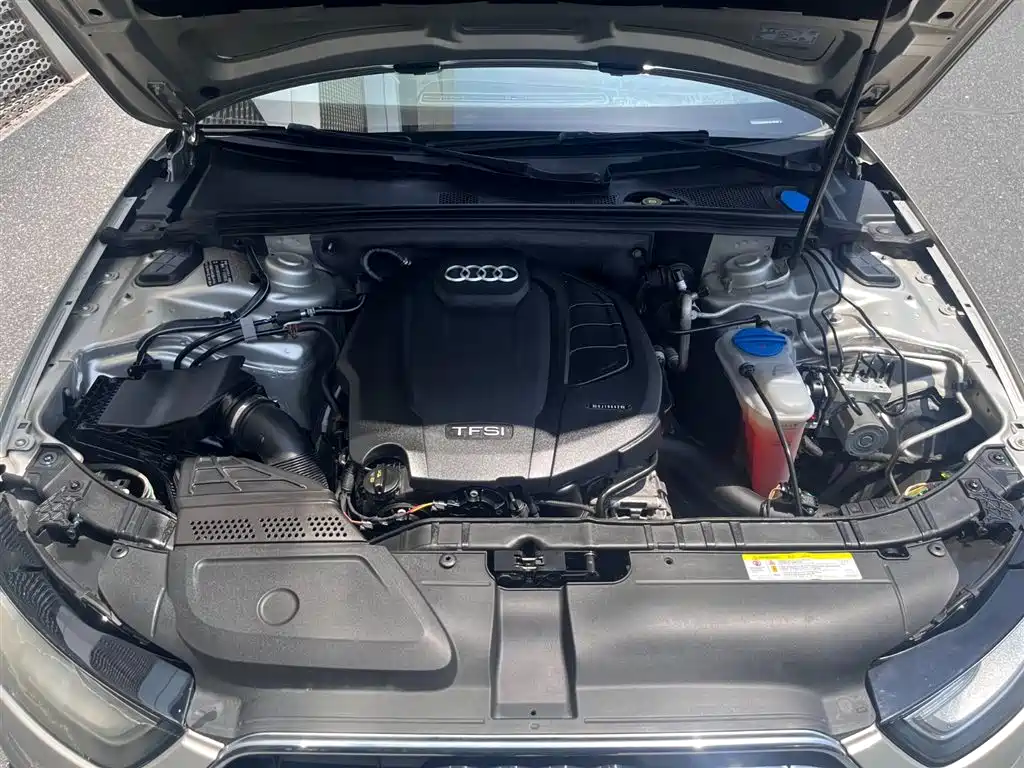 Audi A4L 2016 35 TFSI Automatic Comfort фото 14