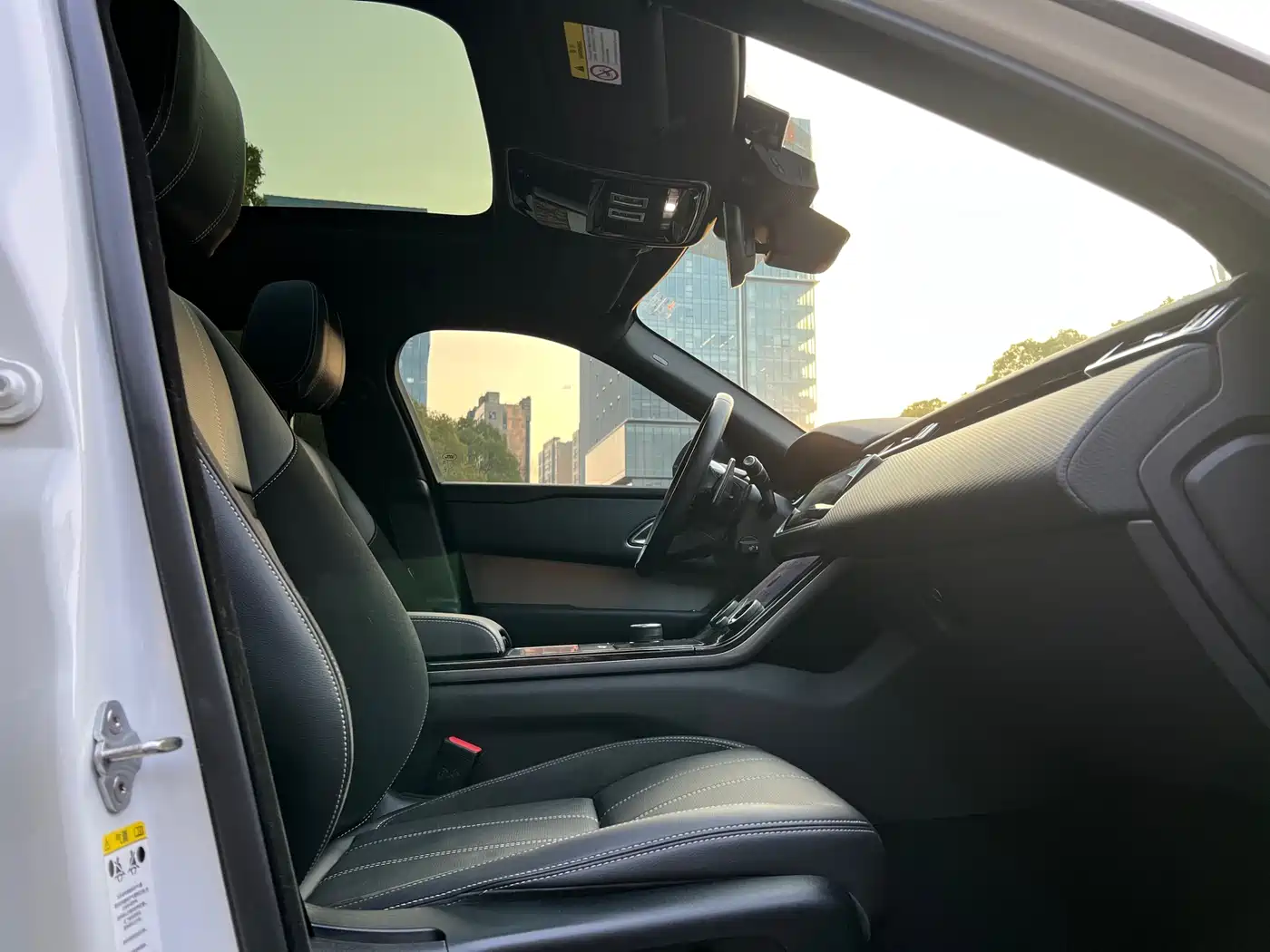 Land Rover Range Rover Velar 2020 P380 R-DYNAMIC SE фото 14