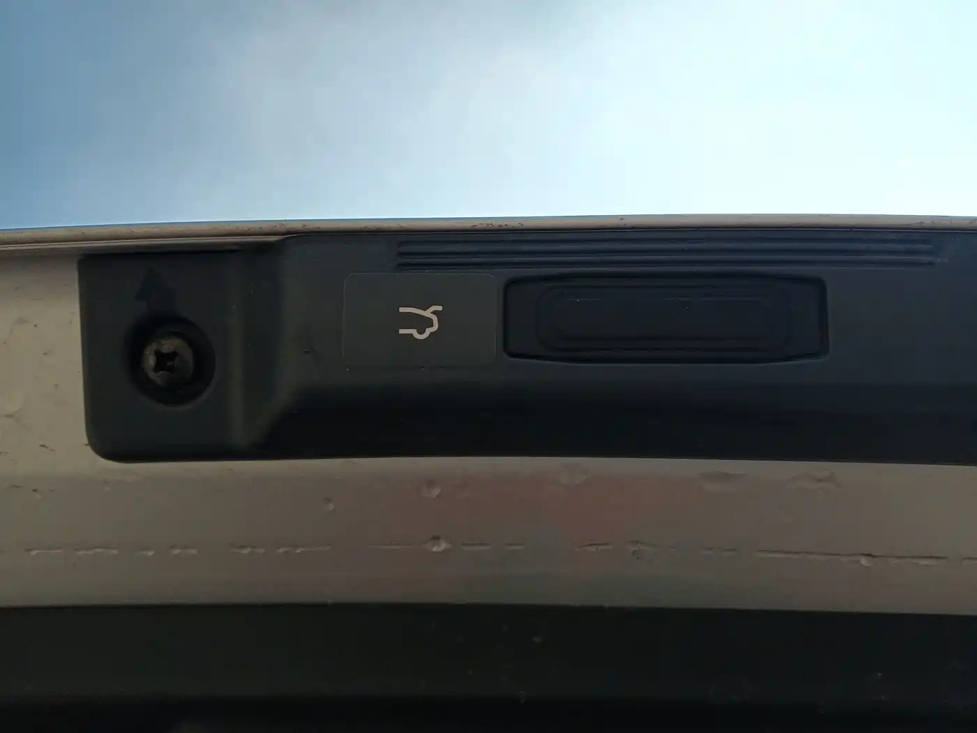 Dongfeng Yipai eπ007 2025 2025 Model BEV 565 4WD Max Navigation Edition