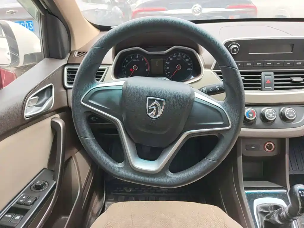 Baojun 310W 2021 2017 1.5L Manual Comfort China VI