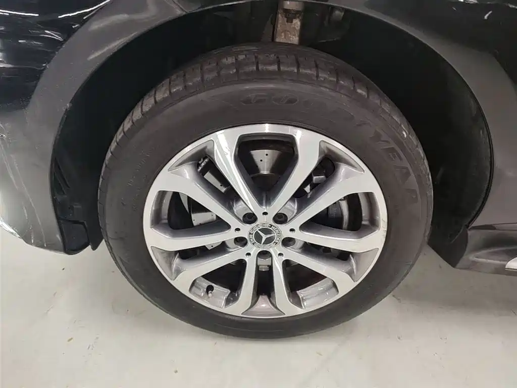 Mercedes-Benz GLE 2019 GLE 320 4MATIC Dynamic Ultimate Edition фото 23