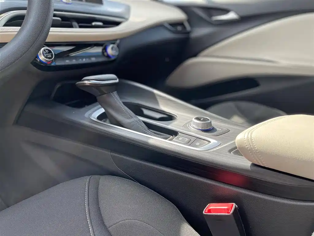Buick Velite 6 2022 PHEV Connected Sharing фото 13