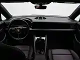 Фото 10 - Porsche Macan EV