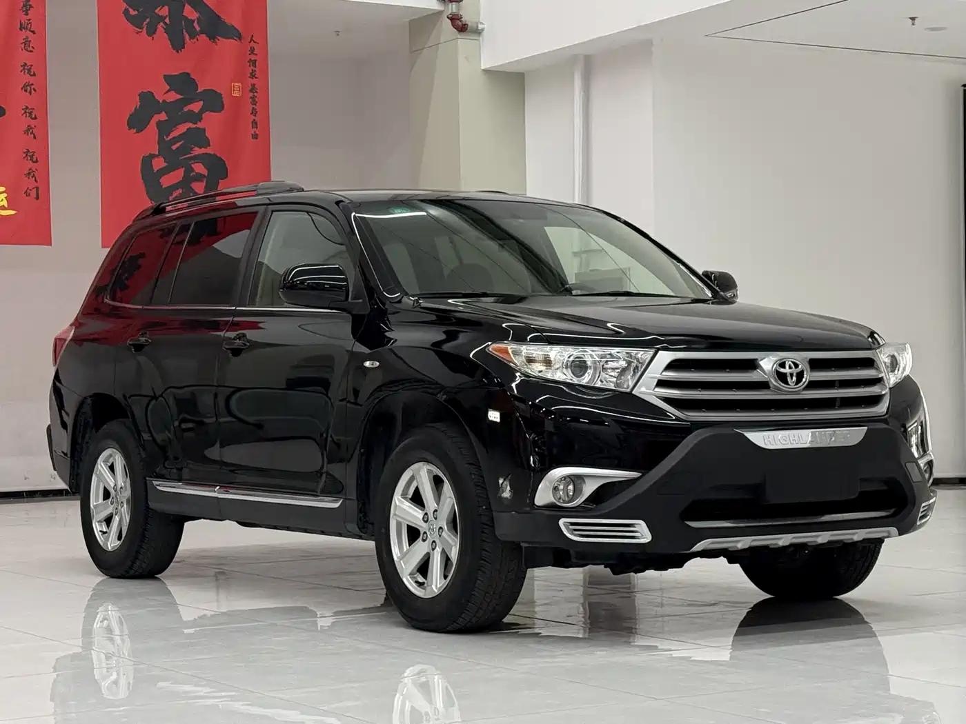 Toyota Highlander 2013 2.7L 2WD 5-seater Purple Gold Edition фото 3