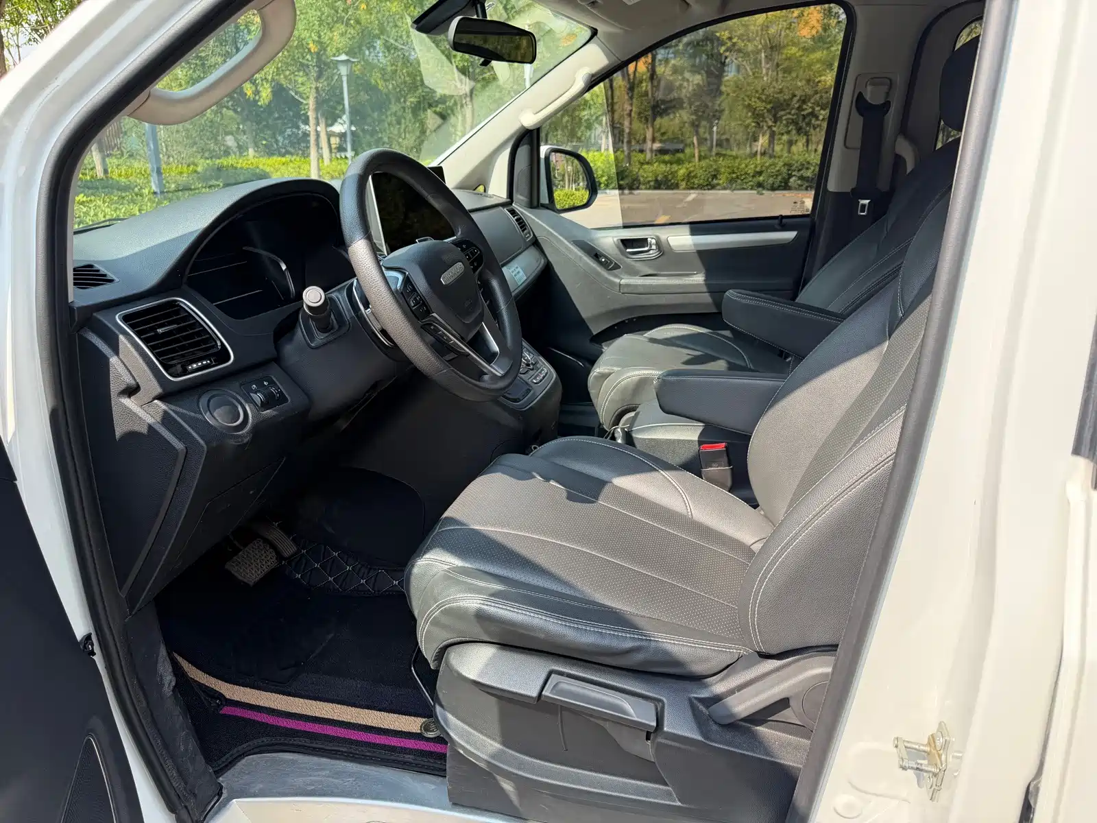 Фото 7 - Maxus G20