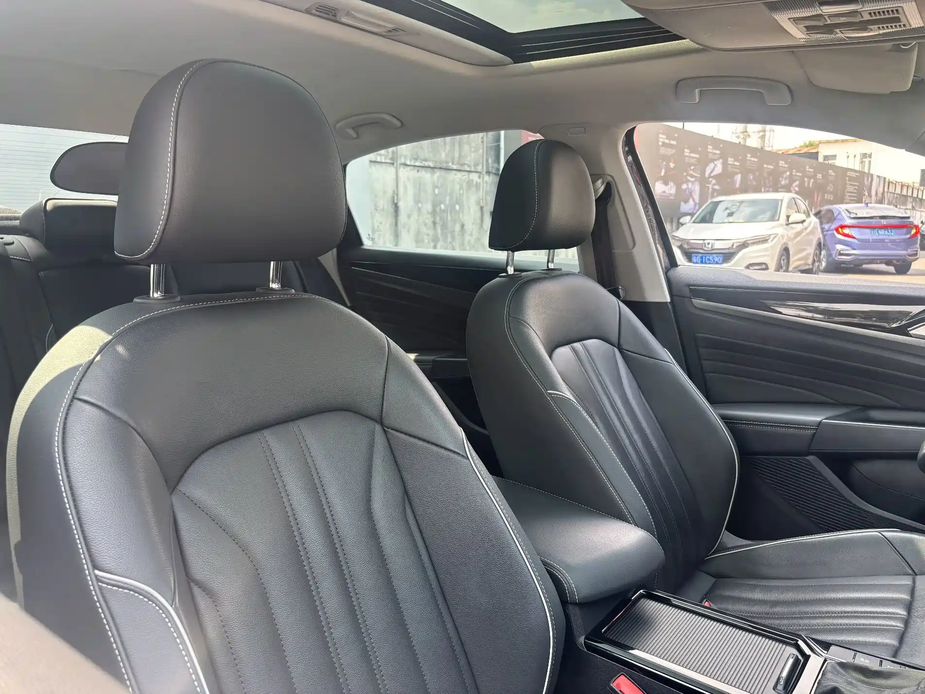 Фото 21 - Volkswagen Passat