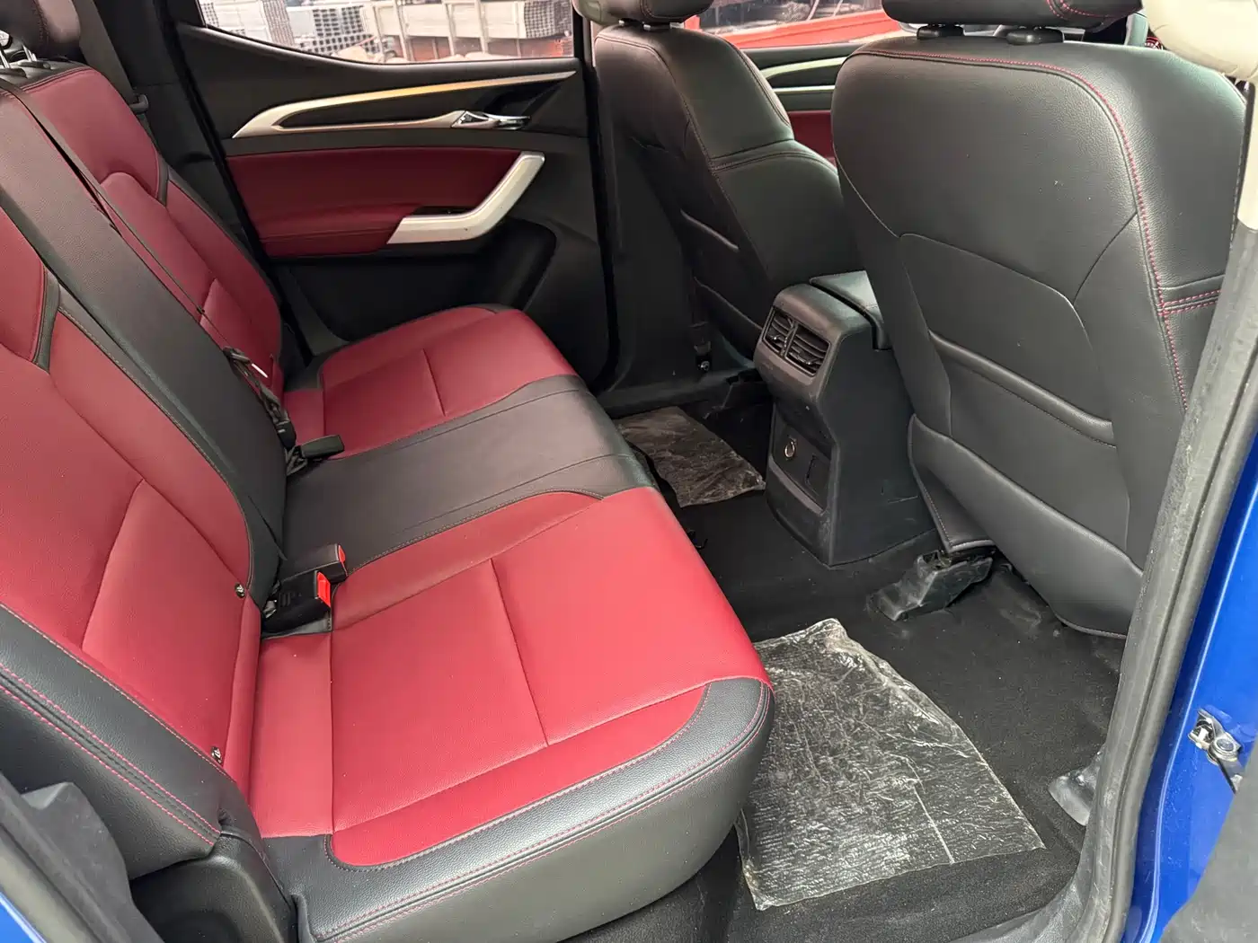 SAIC MAXUS CHASE T70