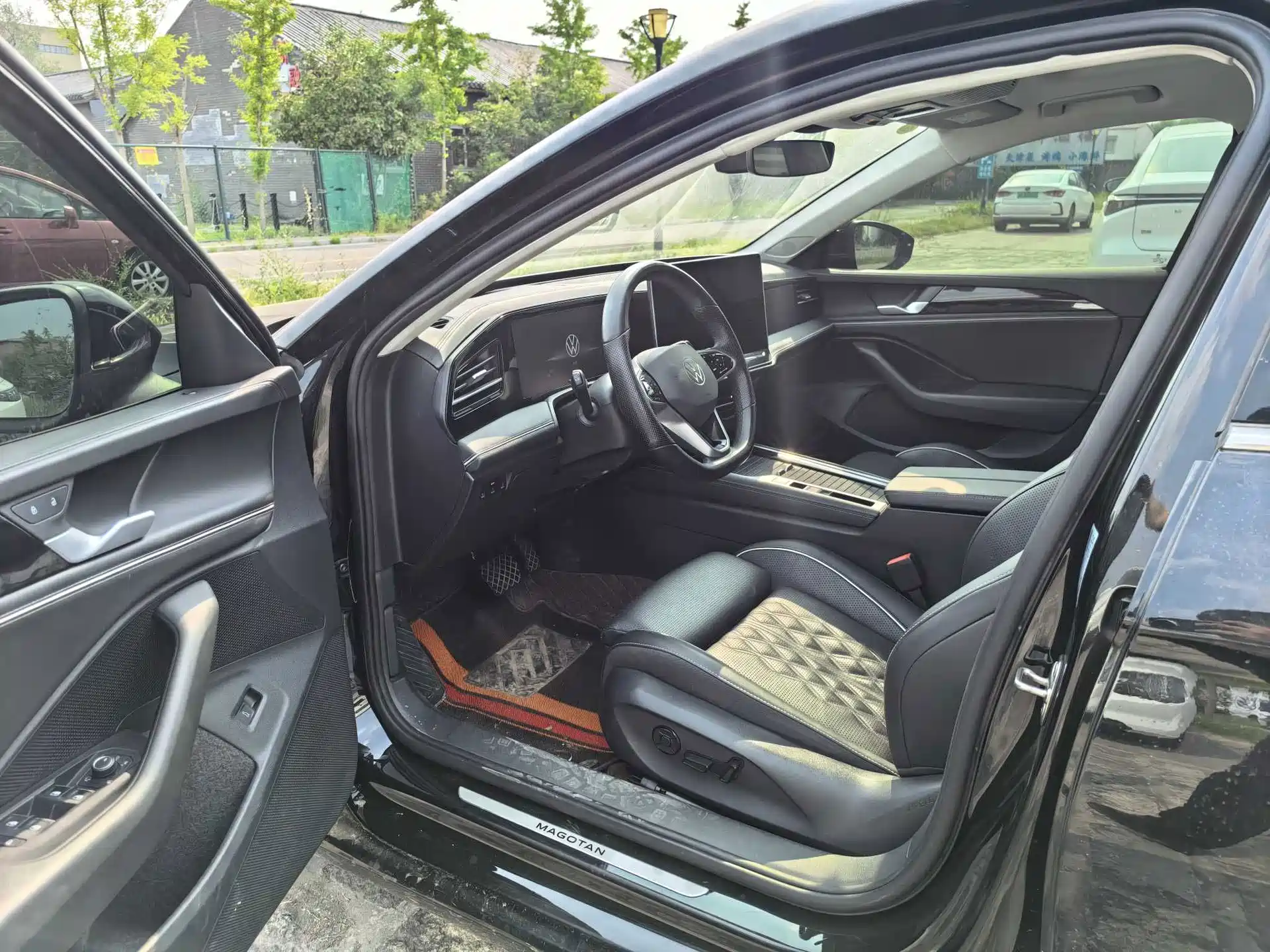 Photo 9 - Volkswagen Magotan