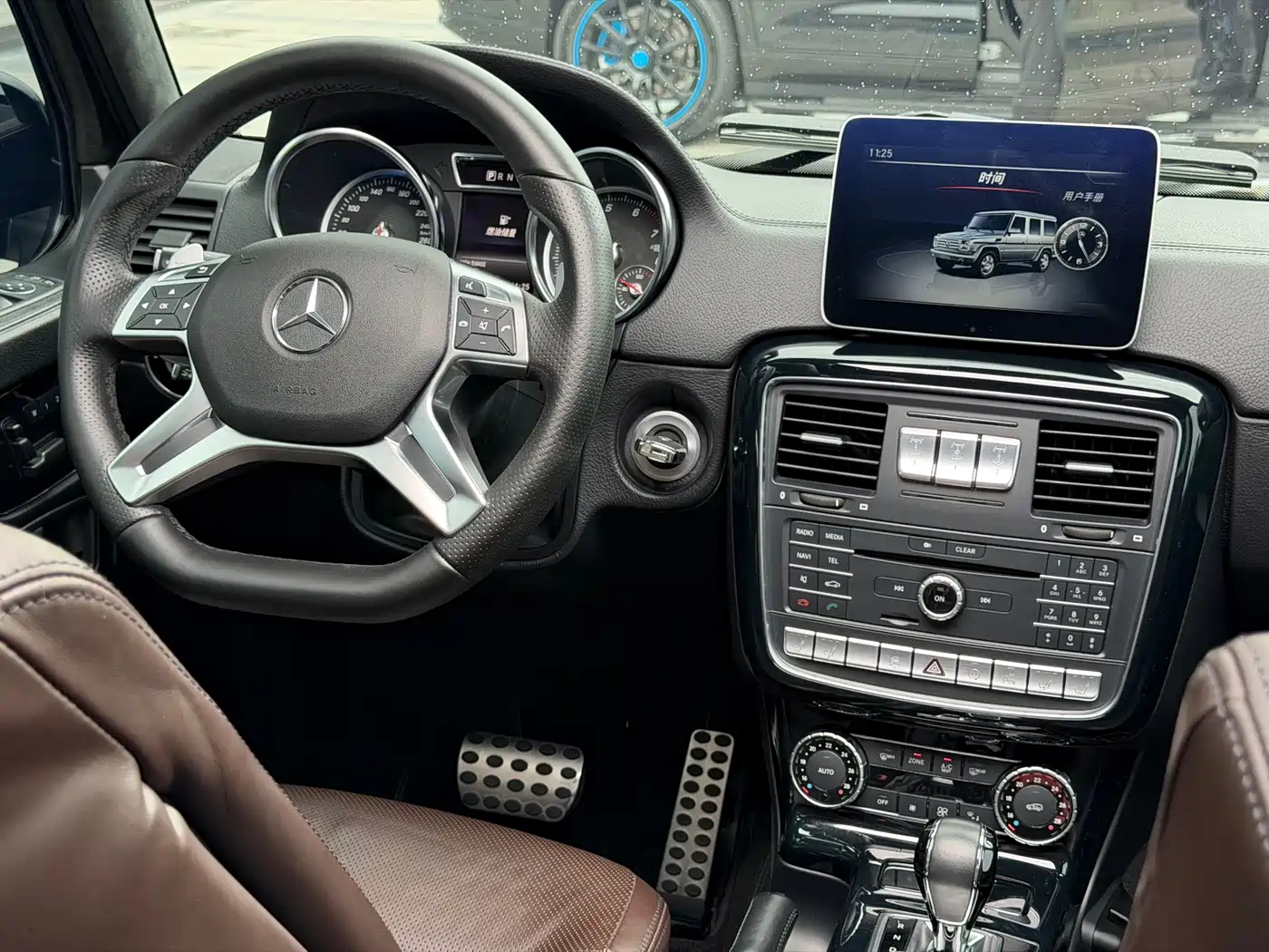 Mercedes-Benz G-Class 2018 G 500 designo Masterpiece Collector's Edition фото 10
