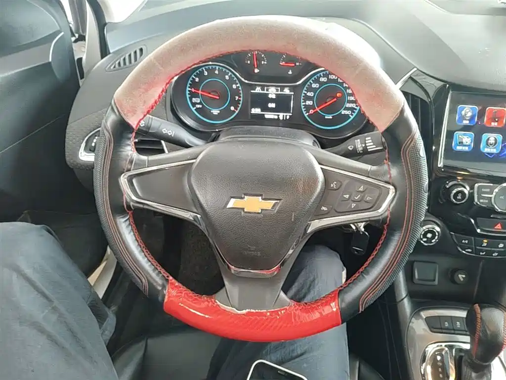 Chevrolet Cruze 2016 1.5L Automatic Luxury Edition фото 11