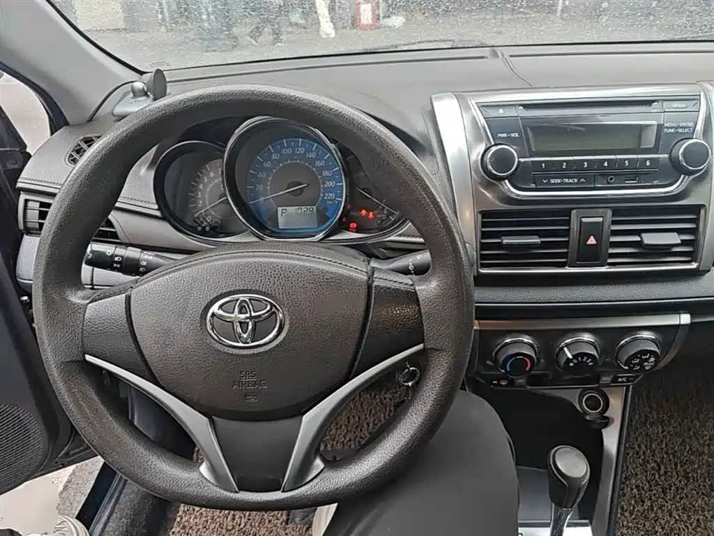 Toyota YARiS L Zhi Xuan 2014 1.5G Automatic Dynamic Edition фото 10
