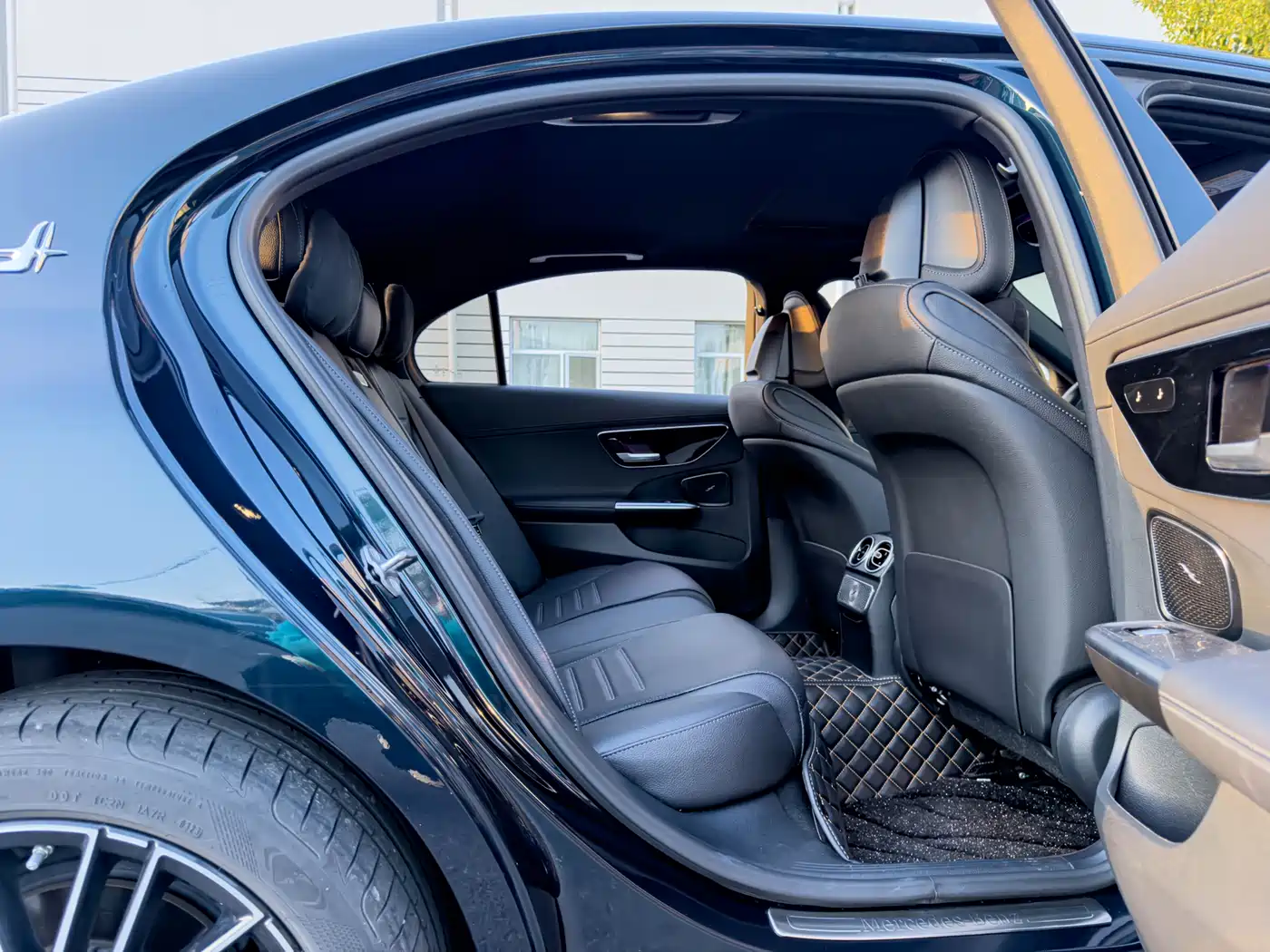 MERCEDES-BENZ C CLASS