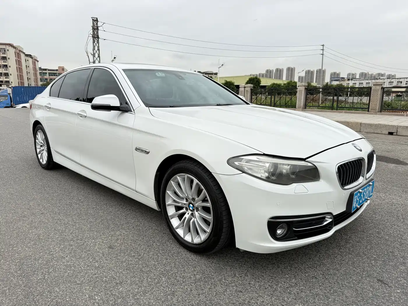 BMW 5 Series 2014 525Li Luxury Design Package фото 3