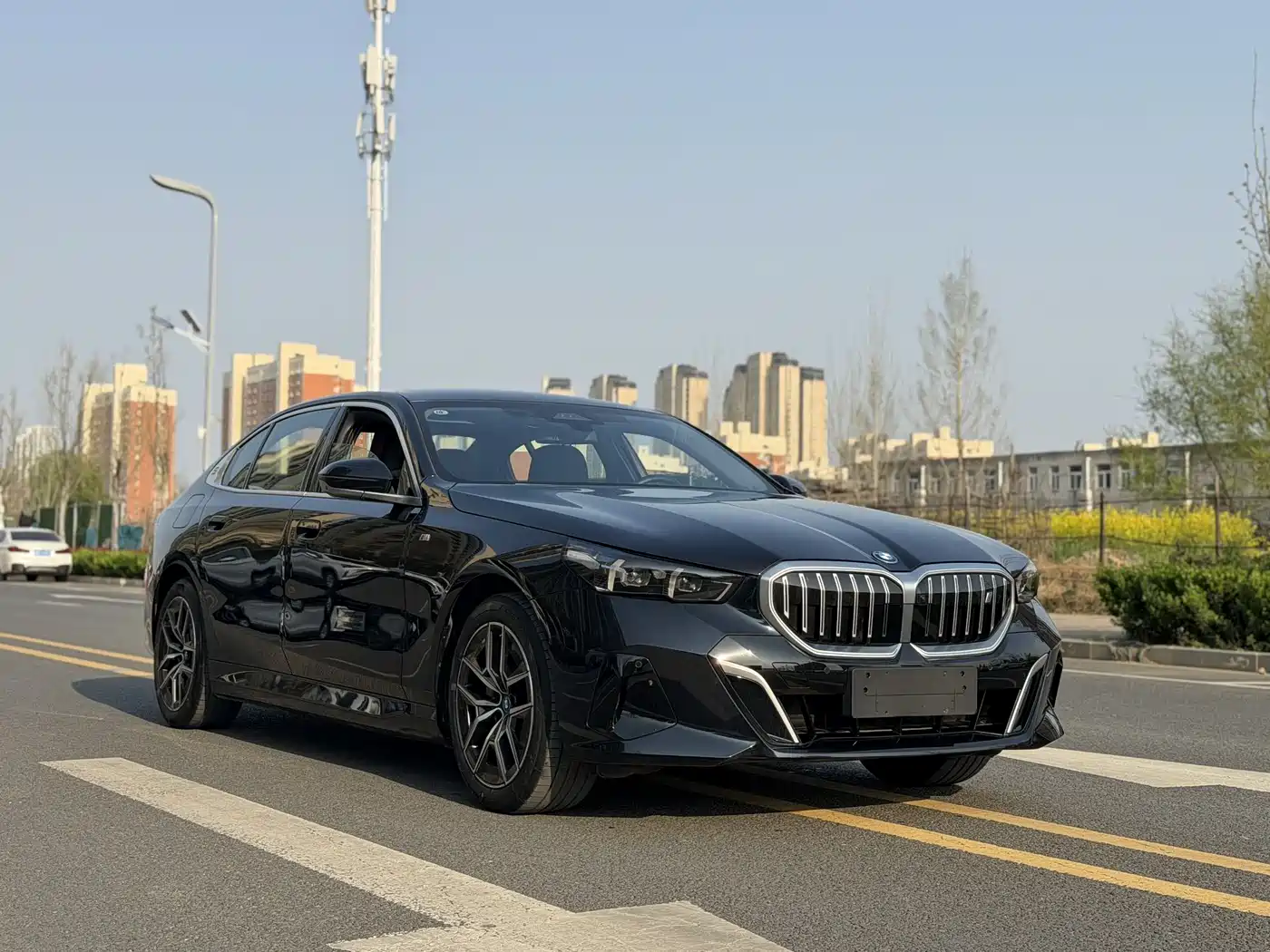 BMW I5