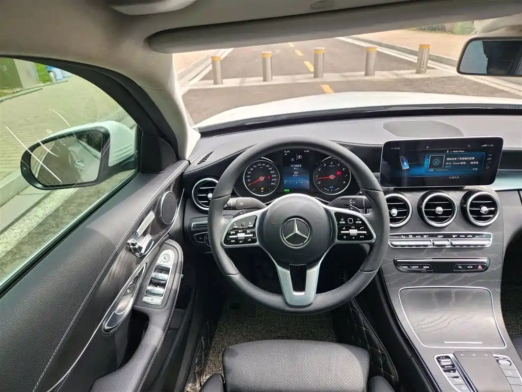 Mercedes-Benz C-Class 2019 C 260 L Sport фото 7