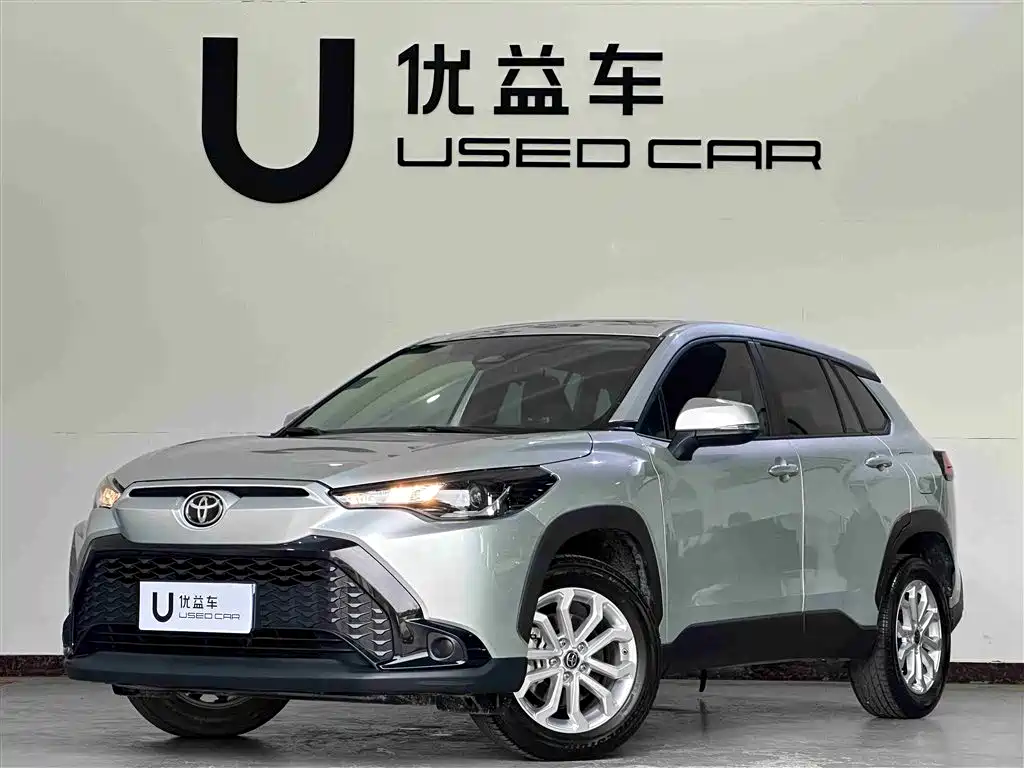 Toyota Frontlander 2023 2.0L CVT Leading Edition
