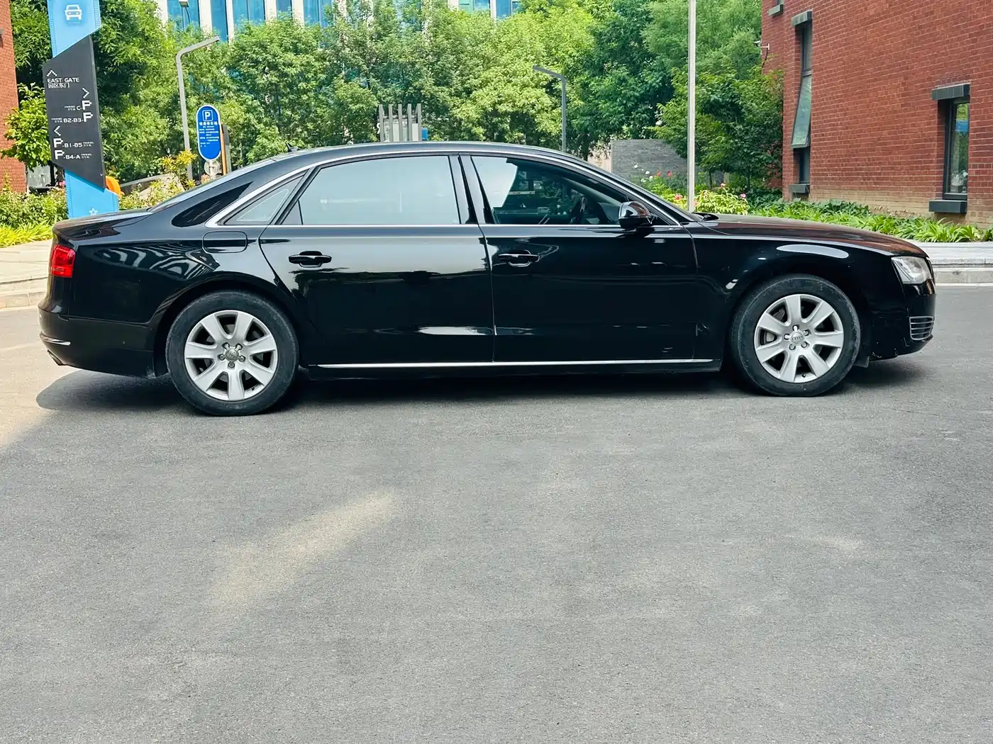 Audi A8 2013 A8L 45 TFSI quattro Luxury фото 8