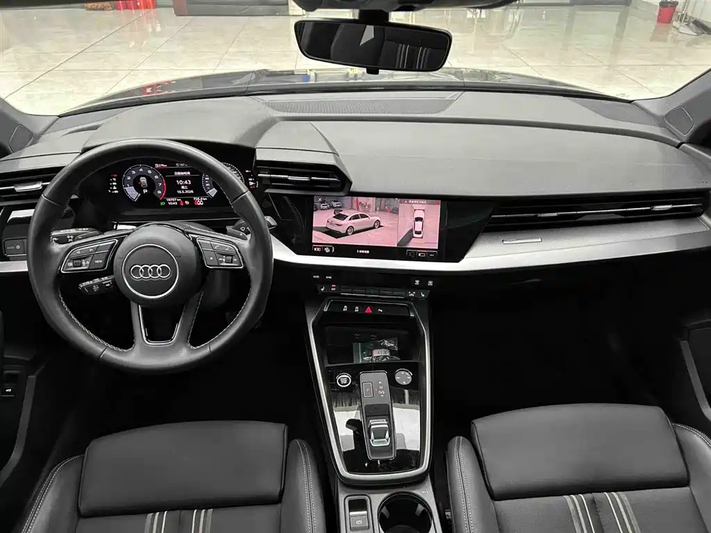 Audi A3 2023 Facelift Sportback 35 TFSI Fashion Sport фото 2