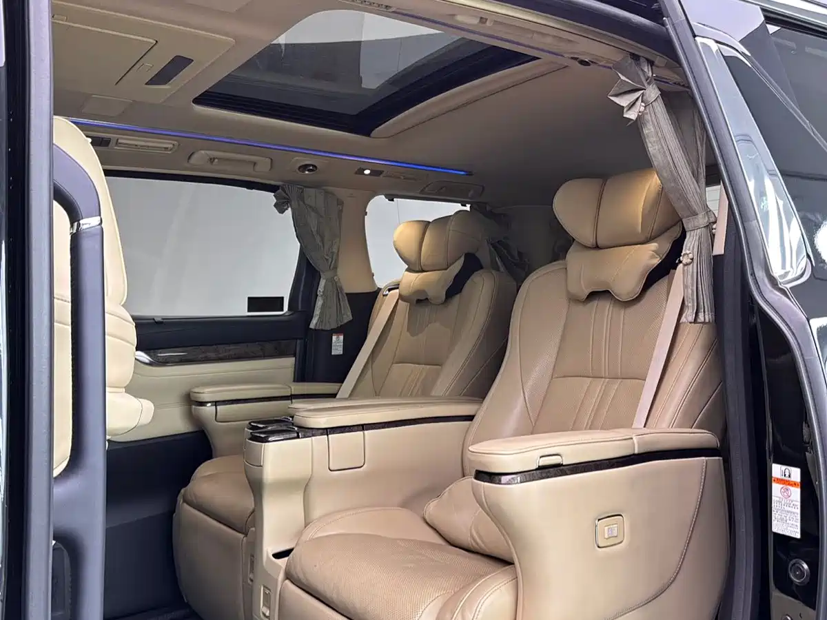 Toyota Alphard 2018 Facelift 3.5L Premium Edition фото 6