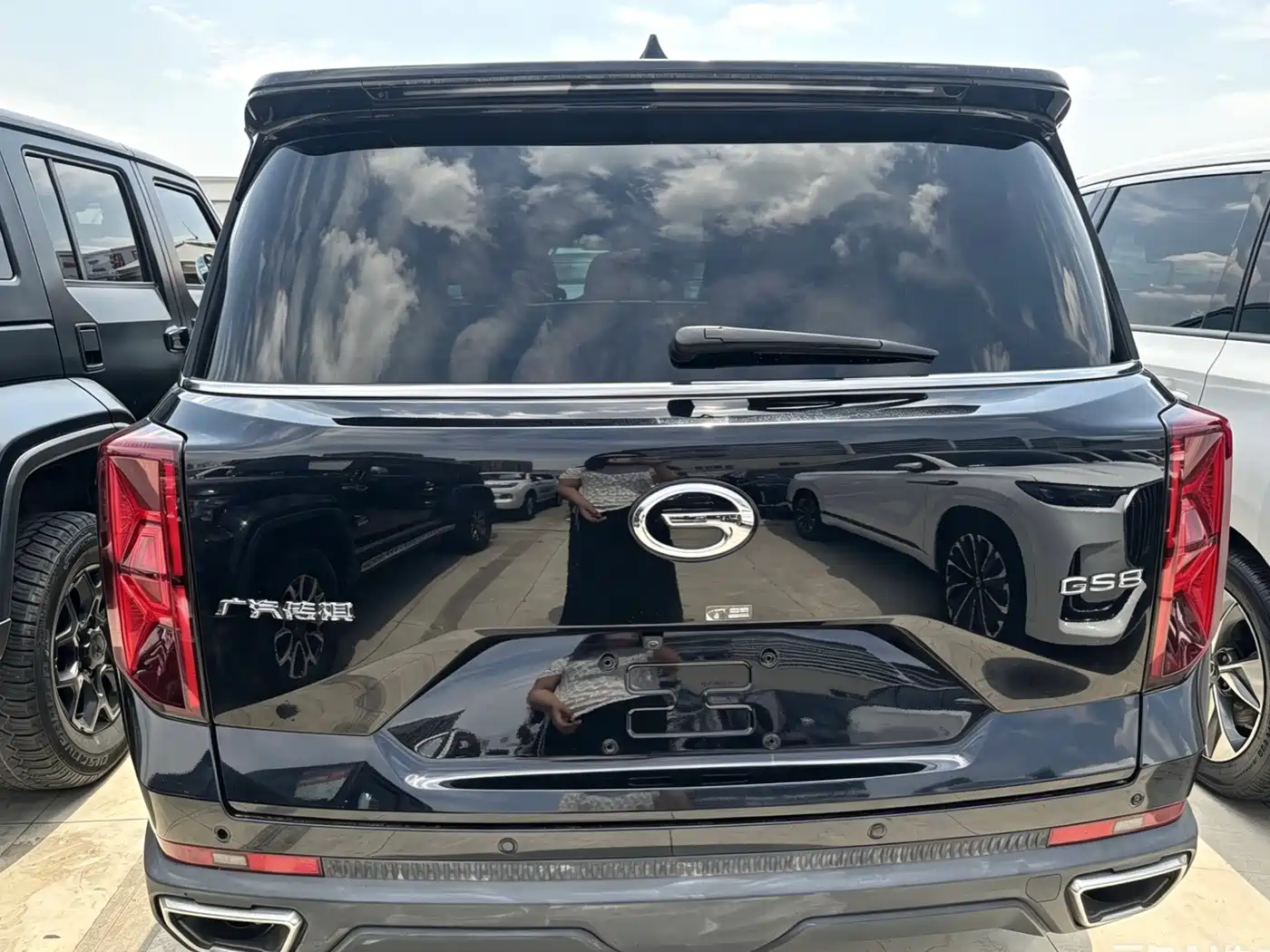 GAC Trumpchi Trumpchi GS8 2022 Pilot Series 2.0TGDI 2WD Luxury Smart Connect Edition (7-Seater) фото 16