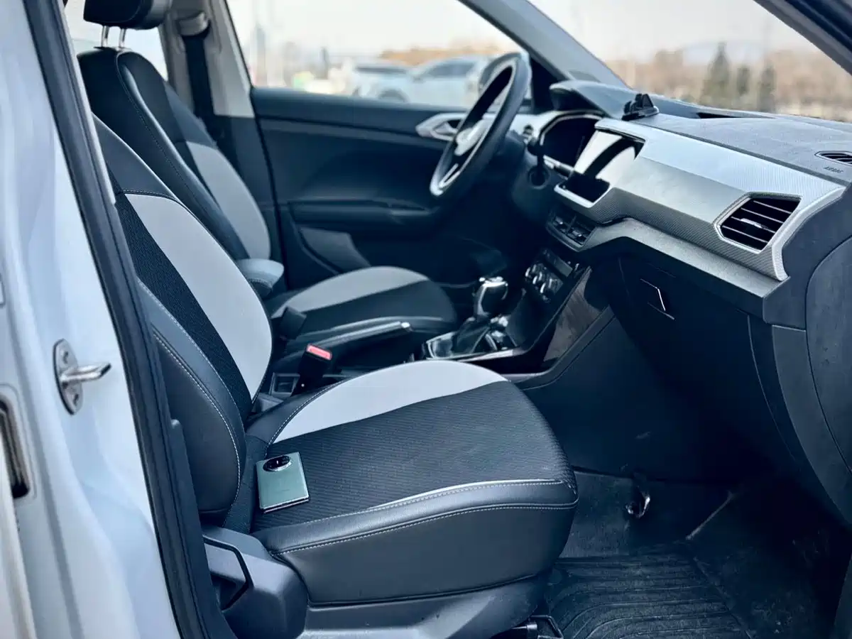Volkswagen Tanying 2021 200TSI DSG Joy Smart Connect Edition фото 13