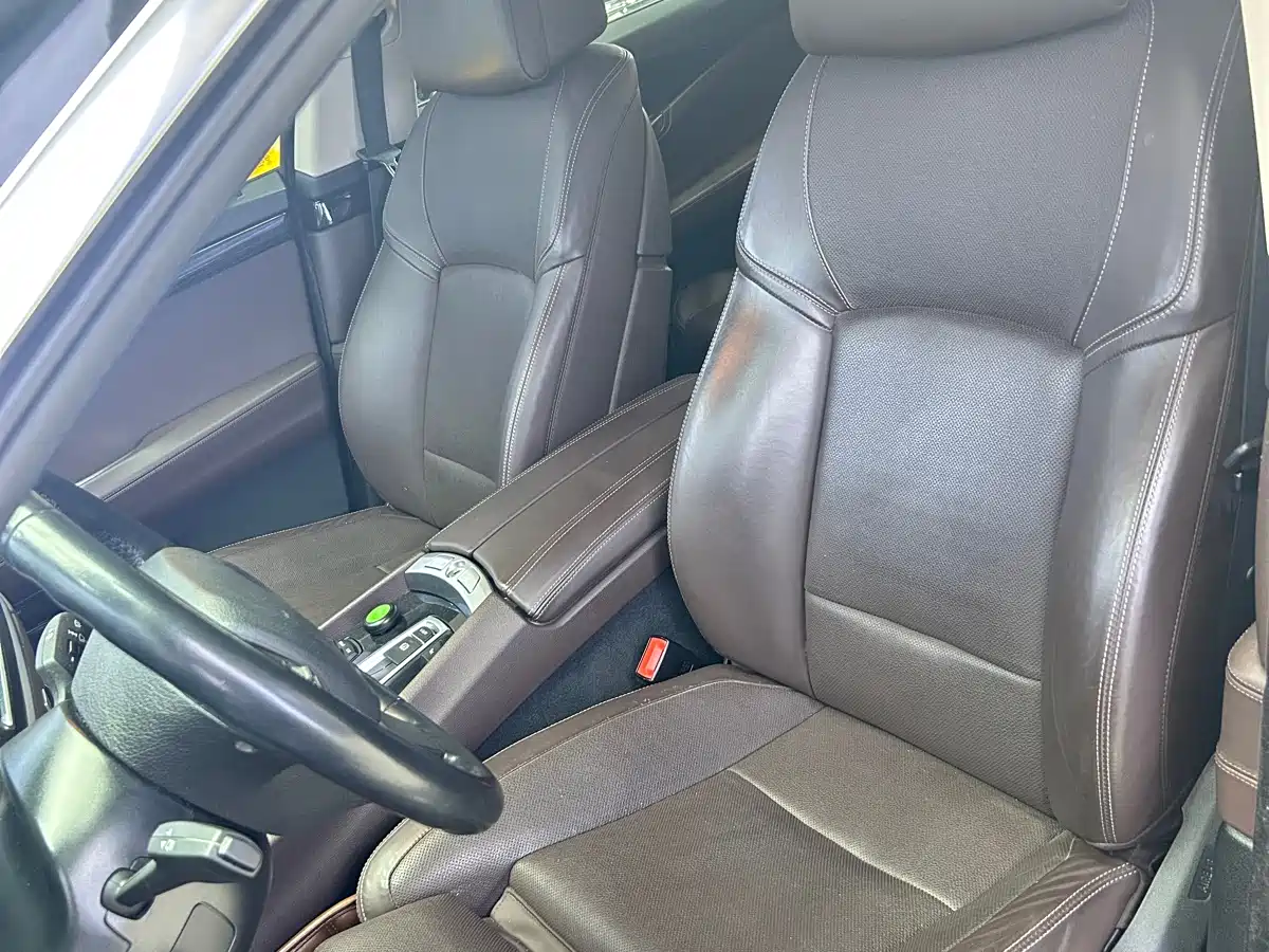 BMW 5 Series GT 2014 528i Luxury фото 6