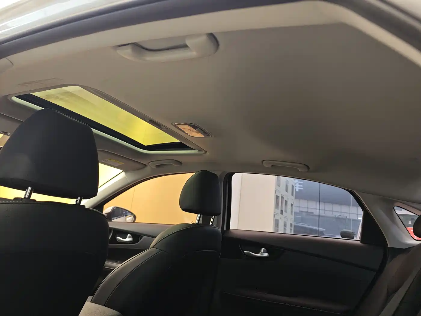 Kia K3 2019 1.5L CVT Smart Connect Edition фото 23