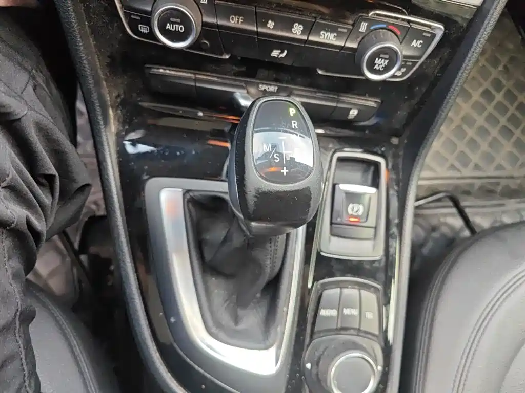 BMW 2 Series Tourer (Import) 2015 218i Leading Type фото 7