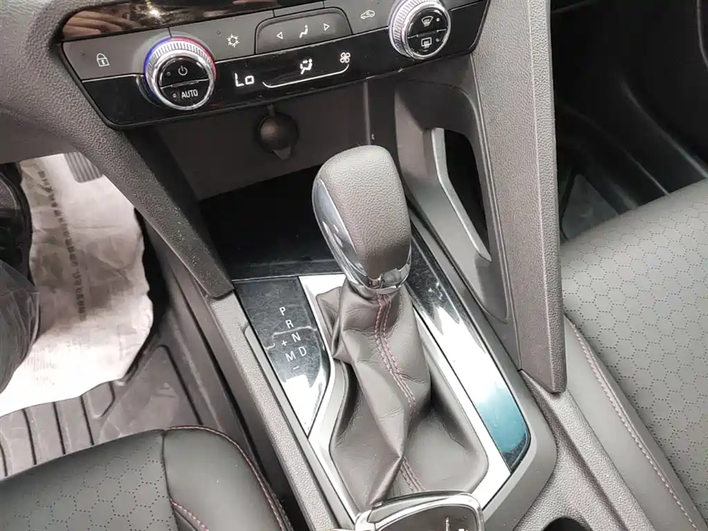 Chevrolet Volando 2020 Mild Hybrid Redline 530T Automatic Premium Edition (5+2 seater) фото 14